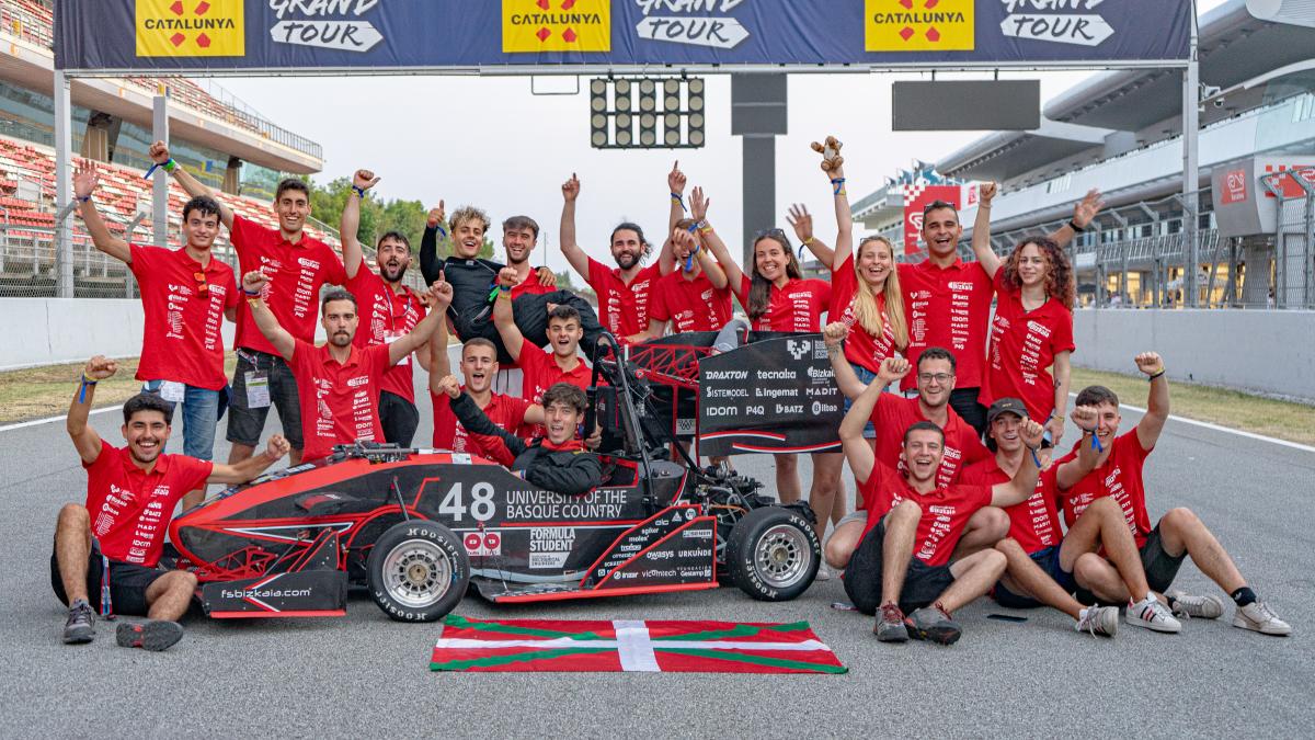 Los jóvenes ingenieros han hecho historia logrando la mejor posición del equipo en la competición. | Foto: FSB