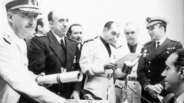 Franco quita y Franco da. Entrega de llaves de viviendas en San Ignacio