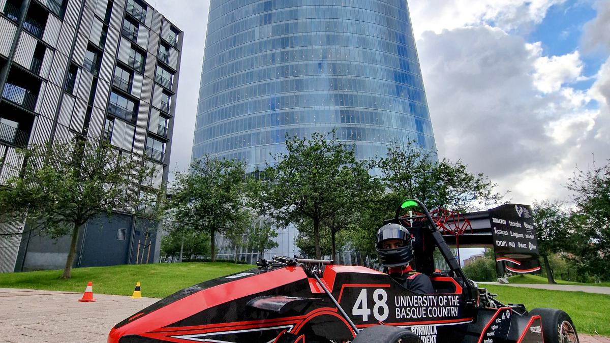 El monoplaza desarrollado por los estudiantes de la Escuela de Ingeniería de la UPV/EHU. / Formula Student Bizkaia.