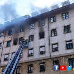 Imagen del incendio registrado hoy en un edificio de la calle Ondarroa | Bomberos de Bilbao