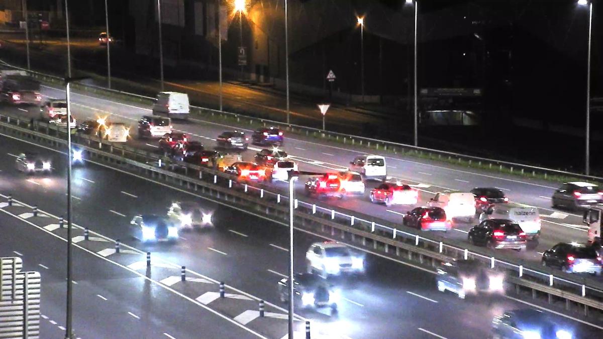 Imagen de las retenciones | Fuente: @trafikoaEJGV (X)