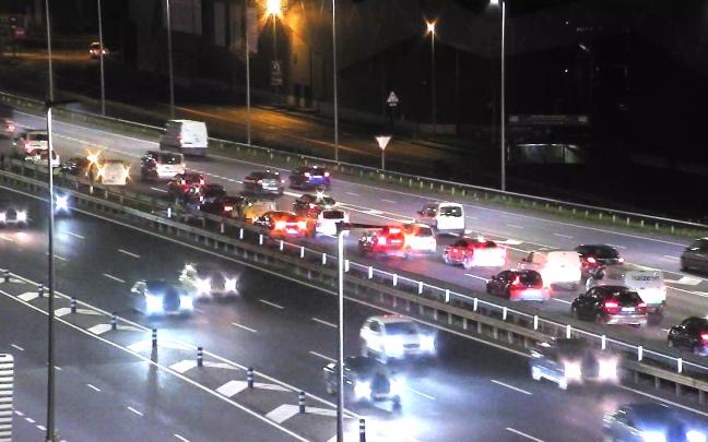 Imagen de las retenciones | Fuente: @trafikoaEJGV (X)