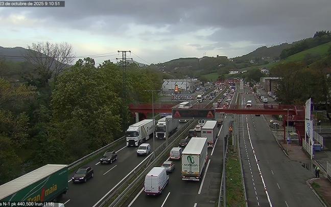 Retenciones, esta mañana, en la N-1 que han alcanzado los 11km