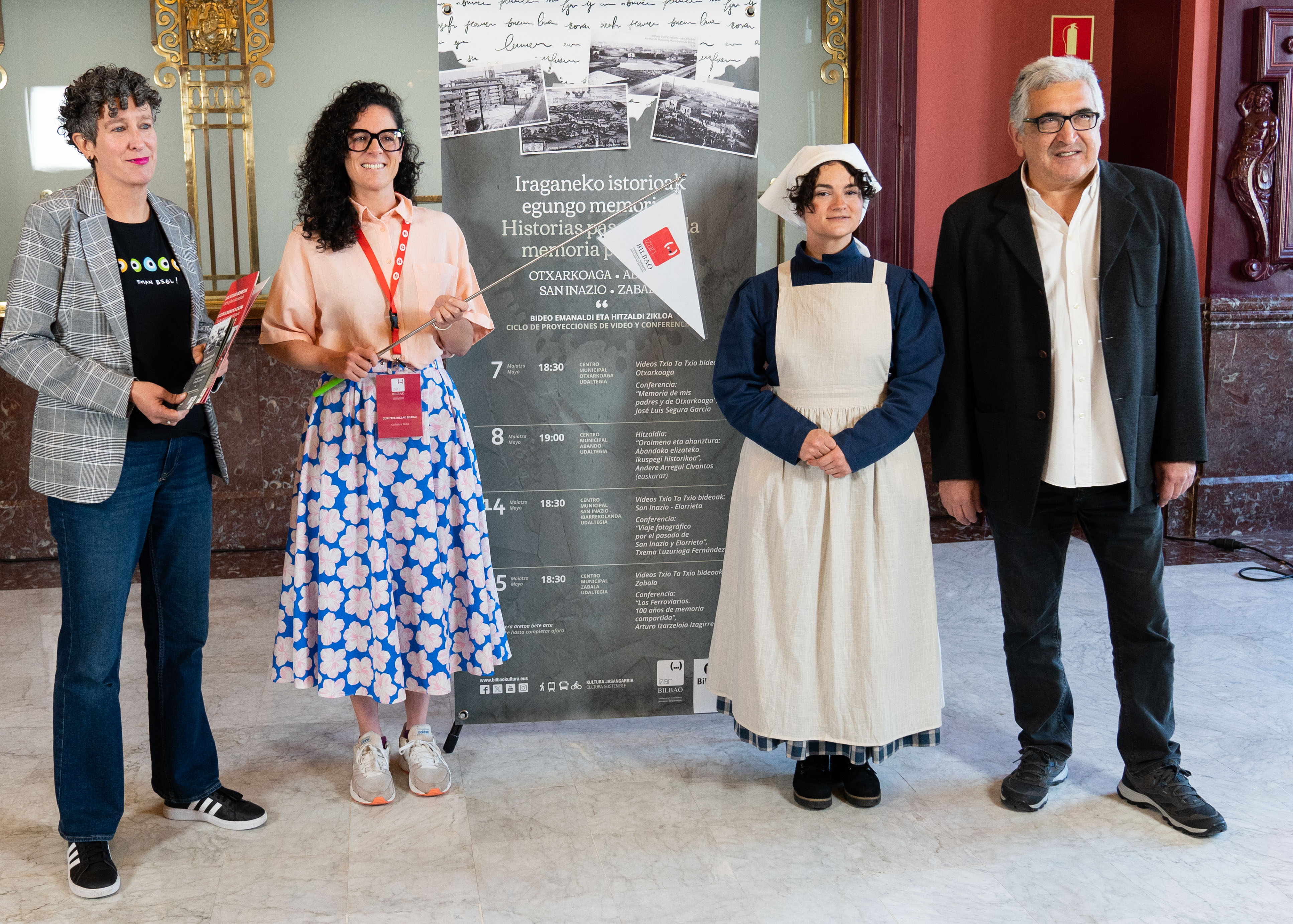 Presentación de las nuevas visitas guiadas teatralizadas a los barrios de Bilbao