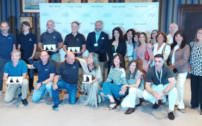 Foto de familia de los ganadores en las diferentes categorías. Foto: RCMA-RSC