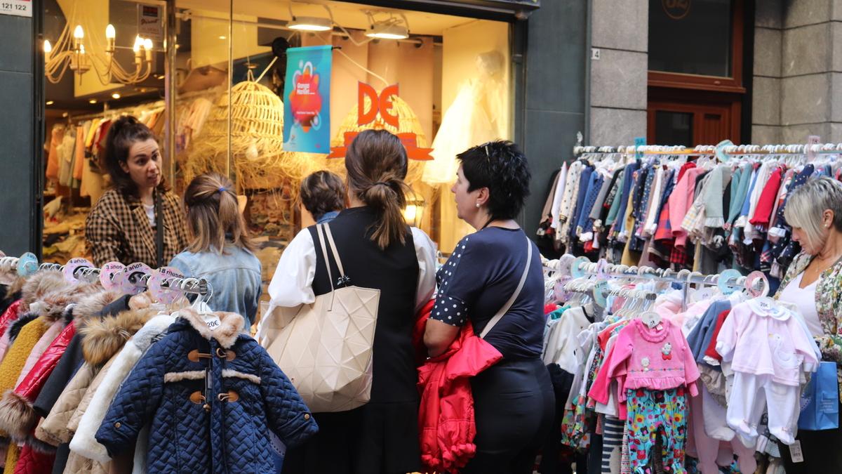 Desde el jueves 19 de septiembre vuelve a las calles del Casco Viejo de Bilbao el ya tradicional Mercado de Gangas