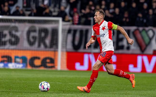 Jan Boril, capitán del Slavia, en un lance de ayer en Jablonec. / X SLAVIA PRAHA