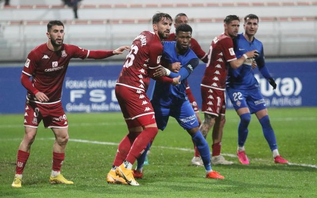 Imagen del encuentro del Amorebieta ante el Alcorcón / SDA