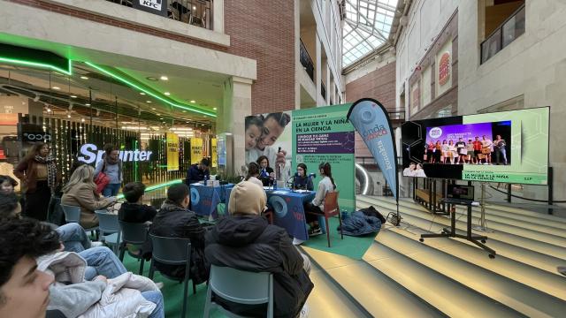 Programa especial por el Día de la Mujer y la Niña en la Ciencia desde el centro comercial Zubiarte