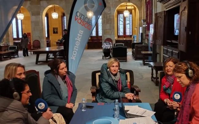 El año pasado la Asamblea homenajeó a las 98 alcaldesas de la etapa democrática | ONDA VASCA El año pasado la Asamblea homenajeó a las 98 alcaldesas de la etapa democrática | ONDA VASCA