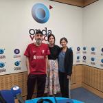 Alex Gerediaga y Arrate Etxeberria en los estudios de Onda Vasca