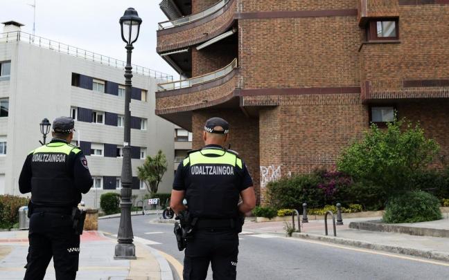 Imagen de archivo de agentes de la Policía Municipal de Getxo | Pankra Nieto, Deia