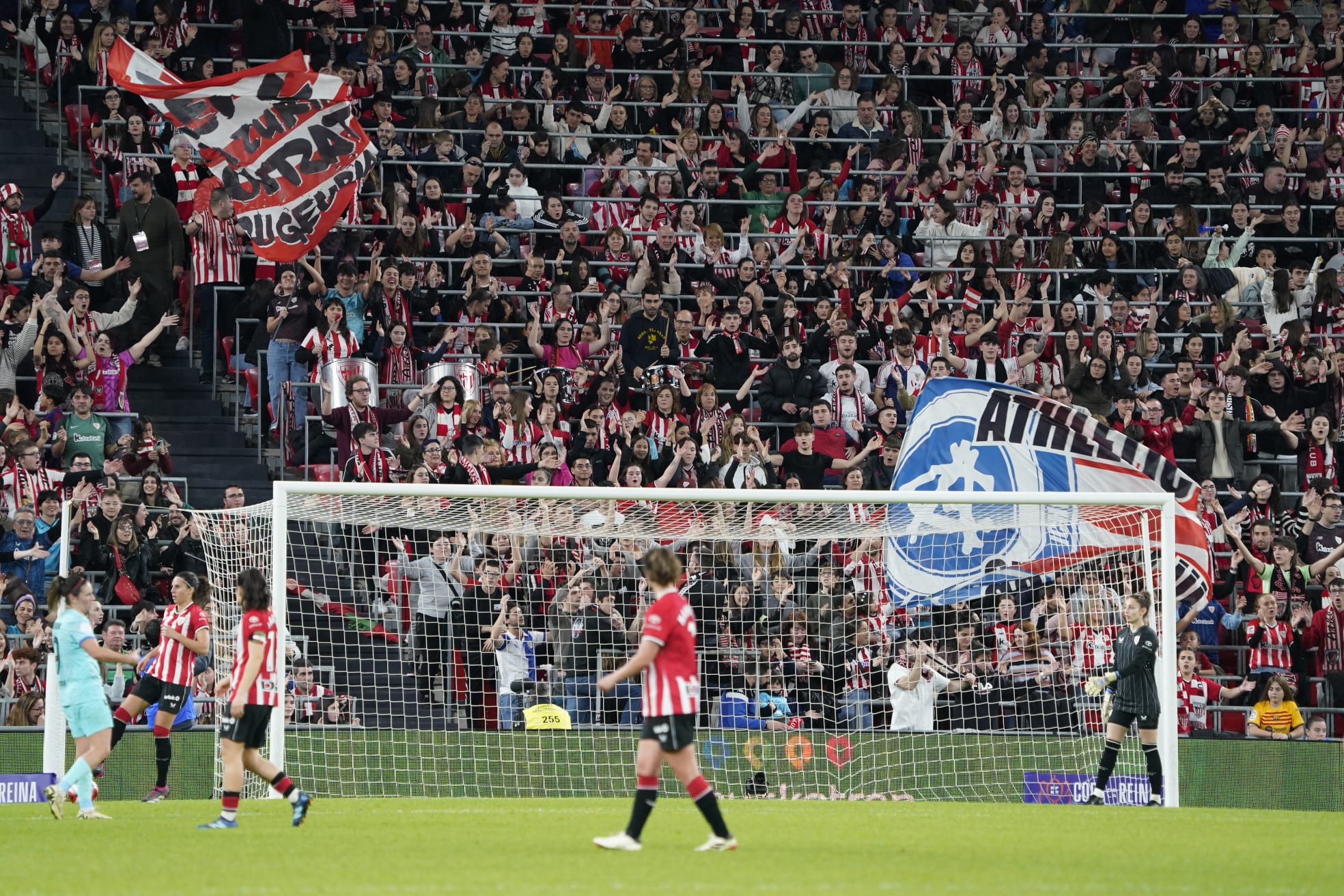 Imagen del encuentro de Copa entre el Athletic y el FC Barcelona / Athletic Club Femenino