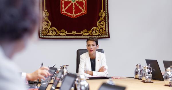 El Gobierno de Navarra posa al completo antes de su sesión semanal. Fotos: Gobierno de Navarra