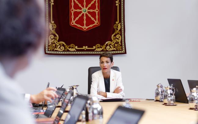 El Gobierno de Navarra posa al completo antes de su sesión semanal. Fotos: Gobierno de Navarra