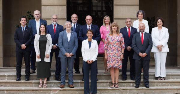 El Gobierno de Navarra posa al completo antes de su sesión semanal. Fotos: Gobierno de Navarra