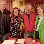 Gontzal Mendibil, Haizea Uribelarrea, Alberto Bargos y Elena Ciordia, en la presentación del libro Pasionaria. Bere bizitza