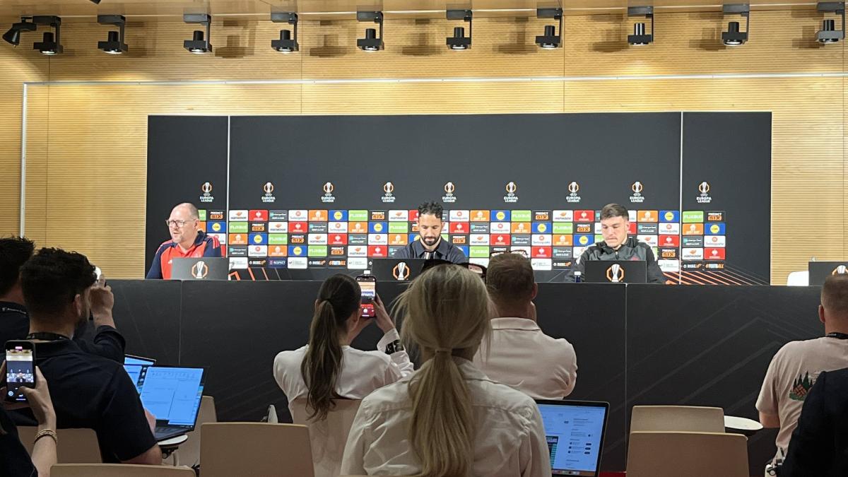 Rubén Amorim y Manuel Ugarte comparecen en la sala de prensa de San Mamés