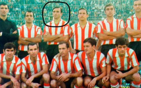 Raúl figura en la imagen junto a leyendas rojiblancas como José Ángel Iríbar, Iñaki Sáez, Txutxi Aranguren y Fidel Uriarte. / ATHLETIC CLUB Raúl figura en la imagen junto a leyendas rojiblancas como José Ángel Iríbar, Iñaki Sáez, Txutxi Aranguren y Fidel Uriarte. / ATHLETIC CLUB