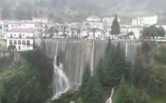 Vista aérea de la localidad de Grazalema. G.C.