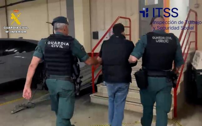 3 personas han sido detenidas por liderar una organización que suministraba mano de obra barata.