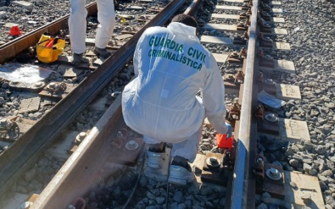 Guardia Civil trabaja en Adamuz. GUARDIA CIVIL X