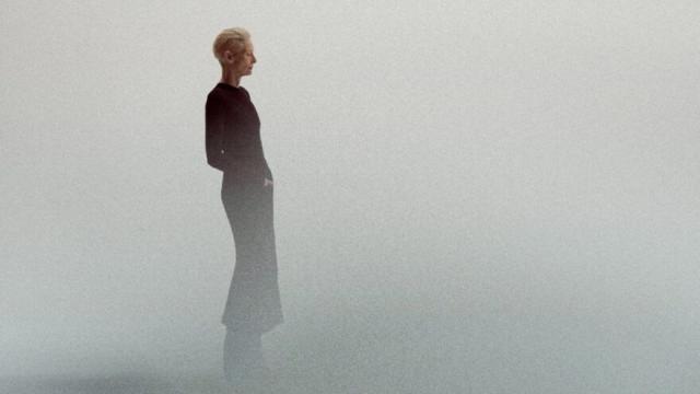 Performance de Tilda Swinton y Olivier Saillard / MUSEO GUGGENHEIM
