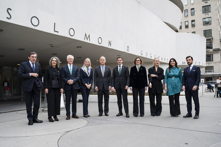 Visita oficial de la delegación vasca a la Fundación Solomon R. Guggenheim de Nueva York. IREKIA