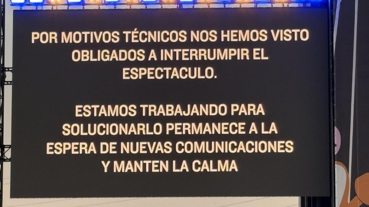 Mensaje de las pantallas del Mad Cool. X: @EDU1000SP