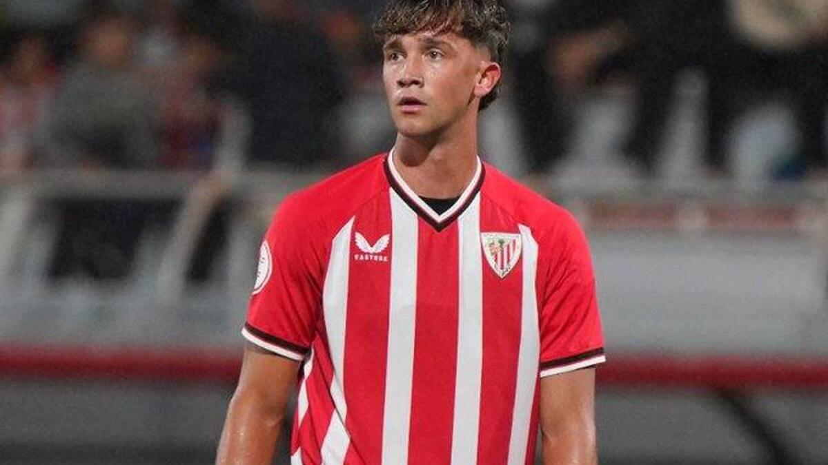 Luis Bilbao en uno de los partidos jugados tiempo atrás con el Bibao Athletic. / ATHLETIC CLUB