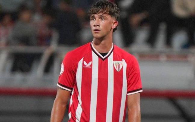 Luis Bilbao en uno de los partidos jugados tiempo atrás con el Bibao Athletic. / ATHLETIC CLUB