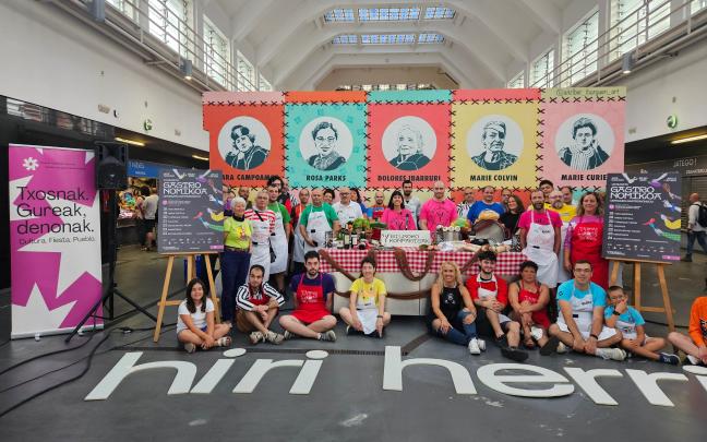 Presentación de los concursos gastronómicos de la Aste Nagusia de Bilbao 2025 en el Mercado de la Ribera. X: @KONPARTSAK
