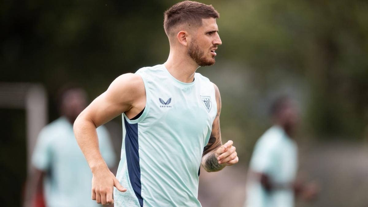 Oihan Sancet durante un entrenamiento / Athletic Club