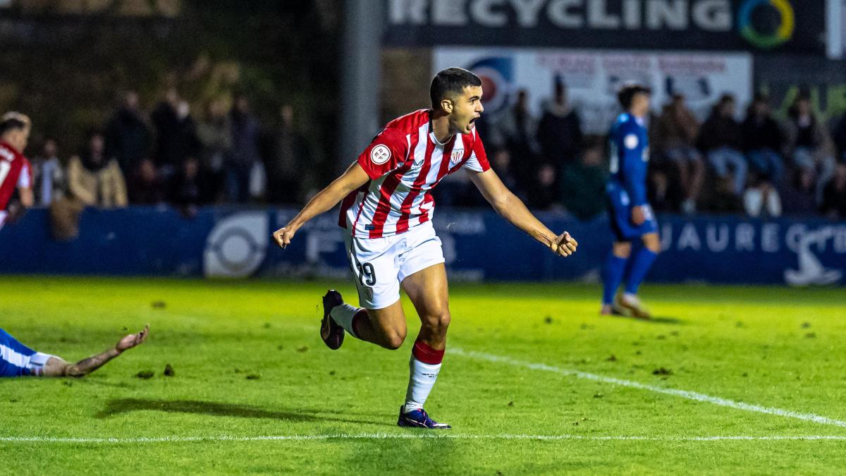 Ekain Azkune celebra el gol conseguido en Urritxe / Athletic Club