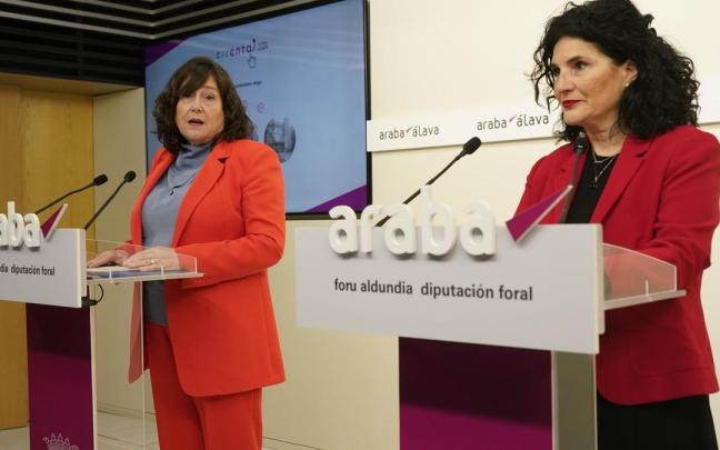 La diputada foral de Hacienda, Itziar Gonzalo, y la directora de Hacienda, María José Perea. Alex Larretxi La diputada foral de Hacienda, Itziar Gonzalo, y la directora de Hacienda, María José Perea. Alex Larretxi