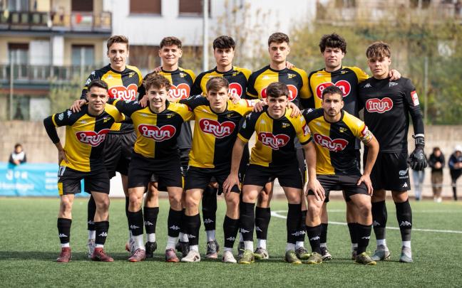 Imagen del once presentado recientemente por Egoitz Bilbao en la visita a Aretxabaleta. / CLUB PORTUGALETE
