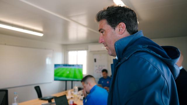 Una de las primeras tomas de contacto de Asier Goiria enfrascado en su nuevo proyecto. / CULTURAL Y DEPORTIVA LEONESA