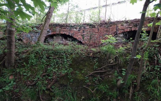 El hito de piedra que definía el límite entre Vitoria-Gasteiz y Aretxabaleta. 