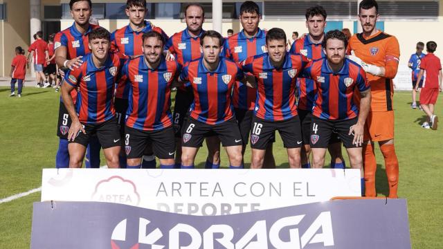 Imagen del once inicial del Leioa en la ida de los play-offs de ascenso /SD Leioa