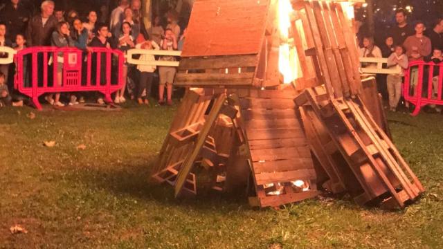 Las hogueras de San Juan iluminarán nuestros pueblos y ciudades