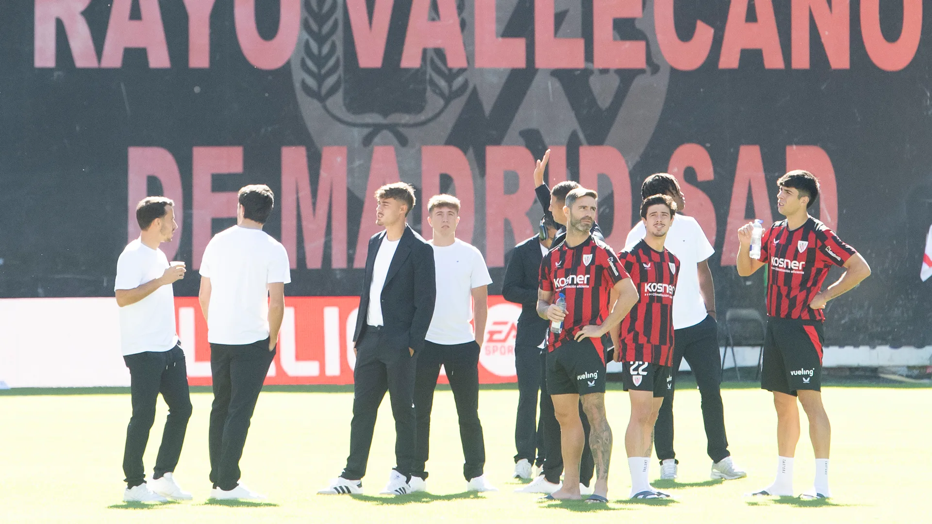 Los jugadores del Athletic antes del partido ante el Rayo Vallecano / Athletic Club