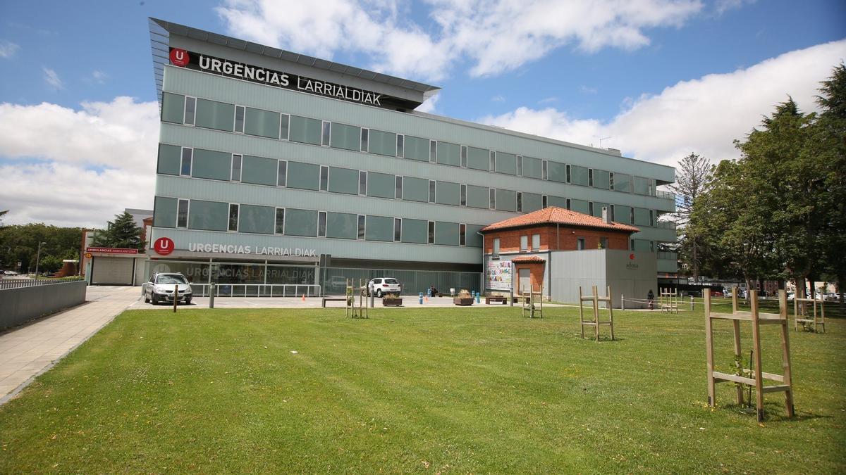 Exterior edificio de Urgencias del Hospital Universitario de Navarra. Javier Bergasa