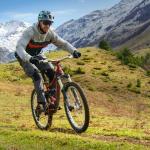 Huesca ofrece multitud de opciones para que la conozcas sobre dos ruedas