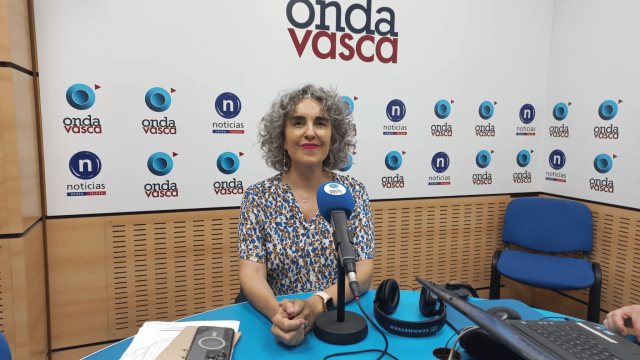 Ibone Bengoetxea en los estudios de ONDA VASCA