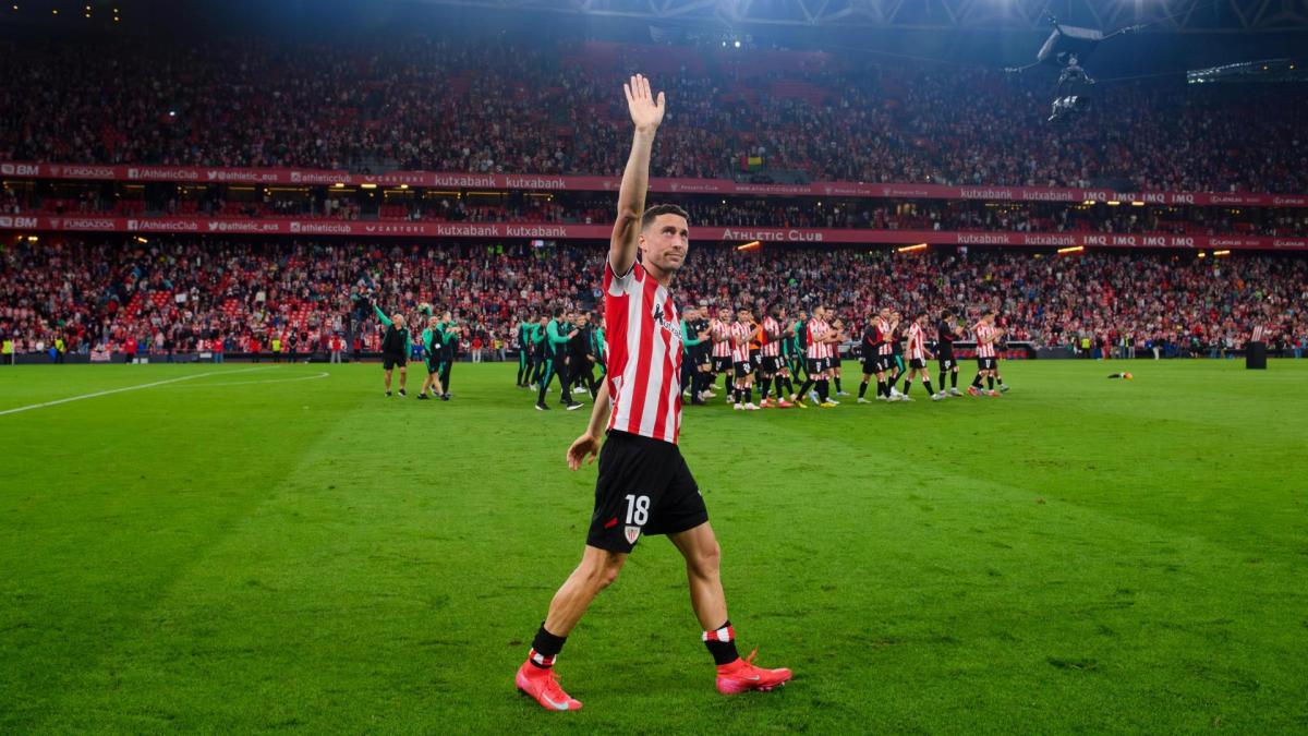Óscar de Marcos se retiró ayer del fútbol profesional / Athletic Club