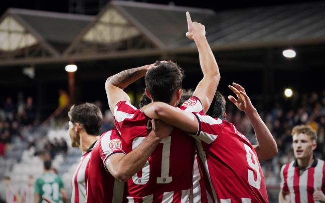 Los cachorros celebrando el gol de Conde / Athletic Club