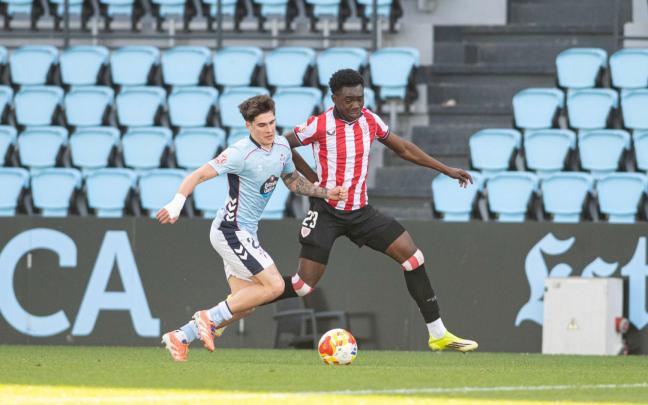 Elijah Gift, en la imagen ante el Celta Fortuna, y convocado por Valverde en el Bernabéu, es uno de los elegidos por Terzic. / ATHLETIC CLUB