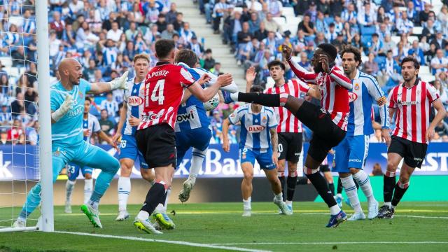 El Athletic busca el gol contra el Espanyol / Athletic Club