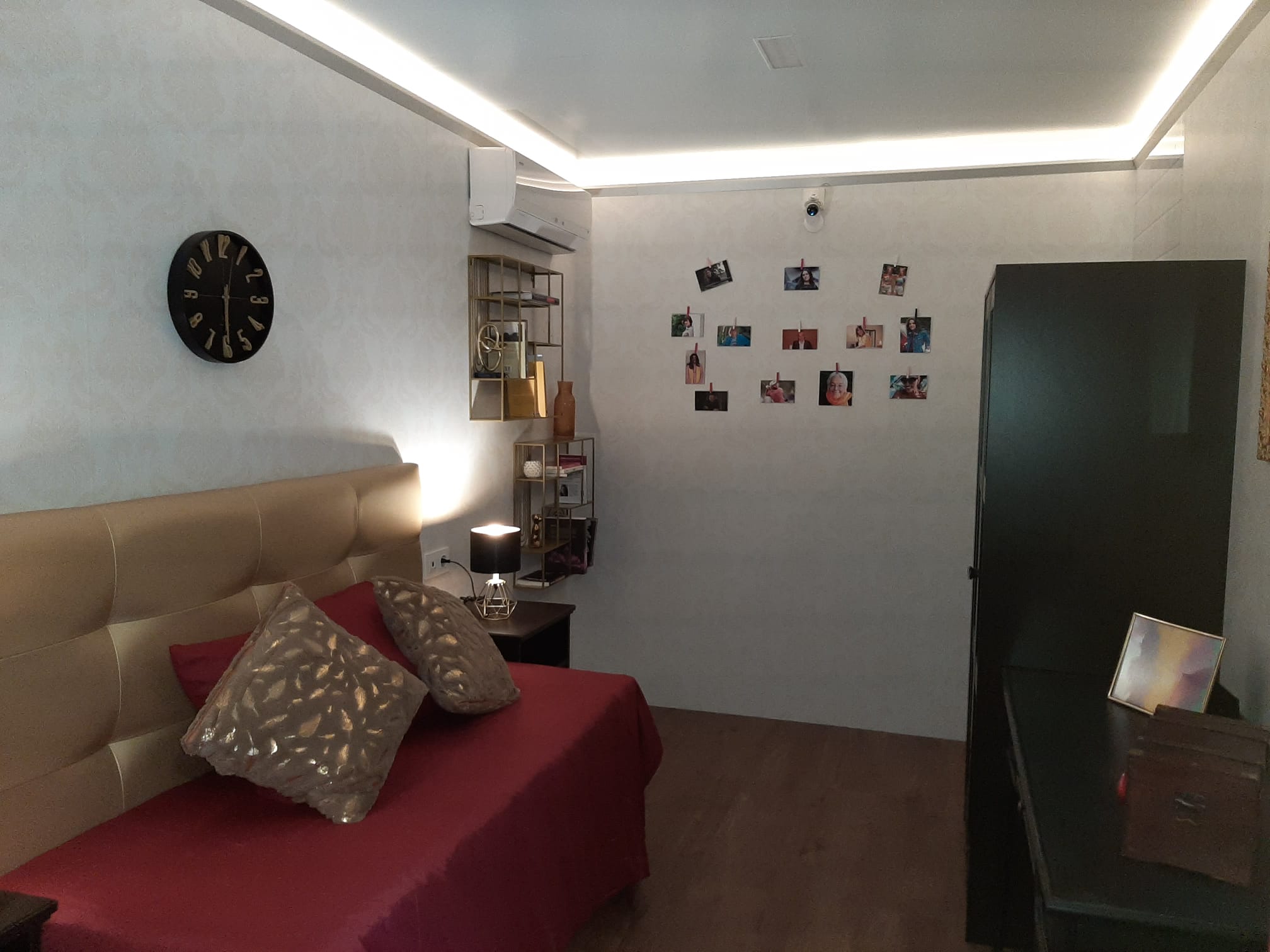 Interior de la scape room '17. logela'