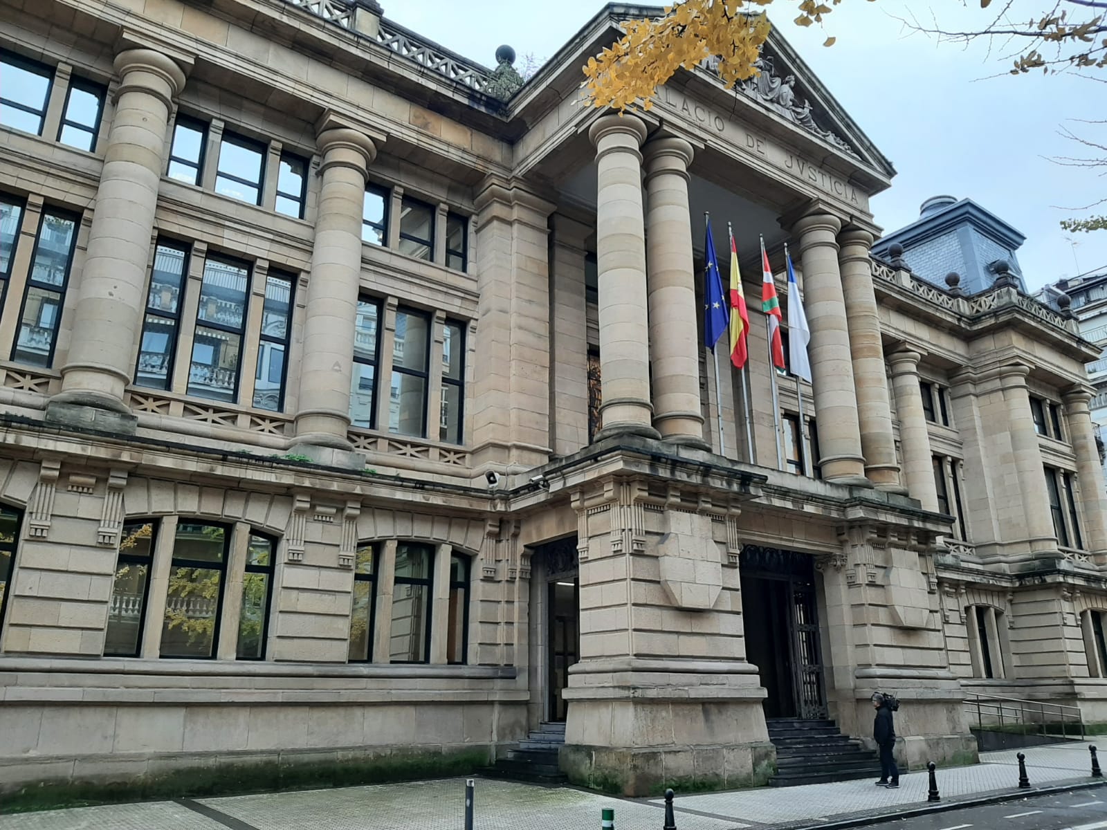 El juicio por la muerte de Santi Coca se está celebrando en la Audiencia de Gipuzkoa